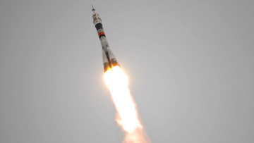 Space Adventures är beredda att skicka två rymdturister till ISS åt gången 2012