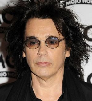 Jean Michel Jarre vill uppföra en konsert på månen Jean Michel Jarre vill uppföra en konsert på månen