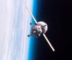 Space Adventures reserverar tre platser ombord Souyz med start 2013
