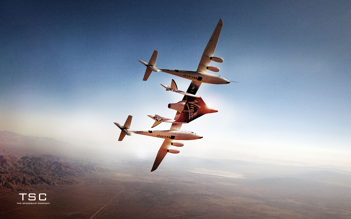 SpaceShipTwo slår på sin raketmotor i sommar